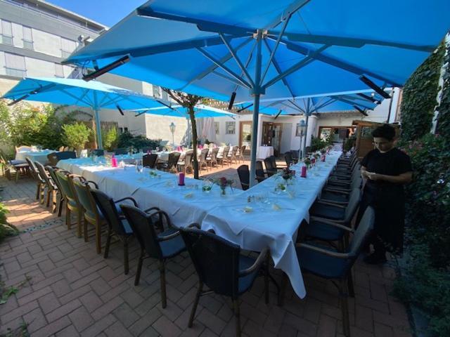 Restaurant-Cafe-Pension Himmel Ландсхут Экстерьер фото