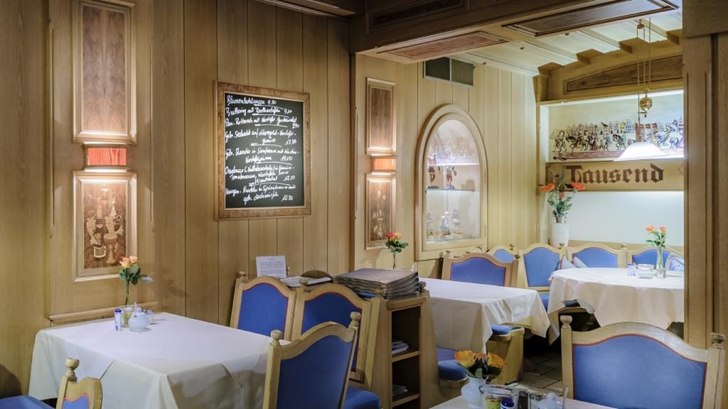 Restaurant-Cafe-Pension Himmel Ландсхут Экстерьер фото